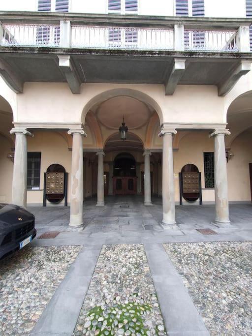 Residenza In Palazzo Storico Nel Cuore Di Bergamo Exteriör bild